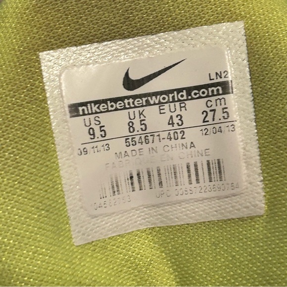 Nike Hyperdunk Low (Hyper Blue/Electric Green) U.S. 9.5 - Picture 13 of 13